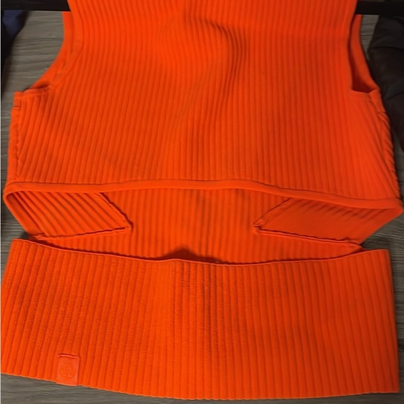 Lululemon Open Back Half-Zip Sleeveless Sweater Shirt Size Small Burnt Orange - Picture 3 of 6